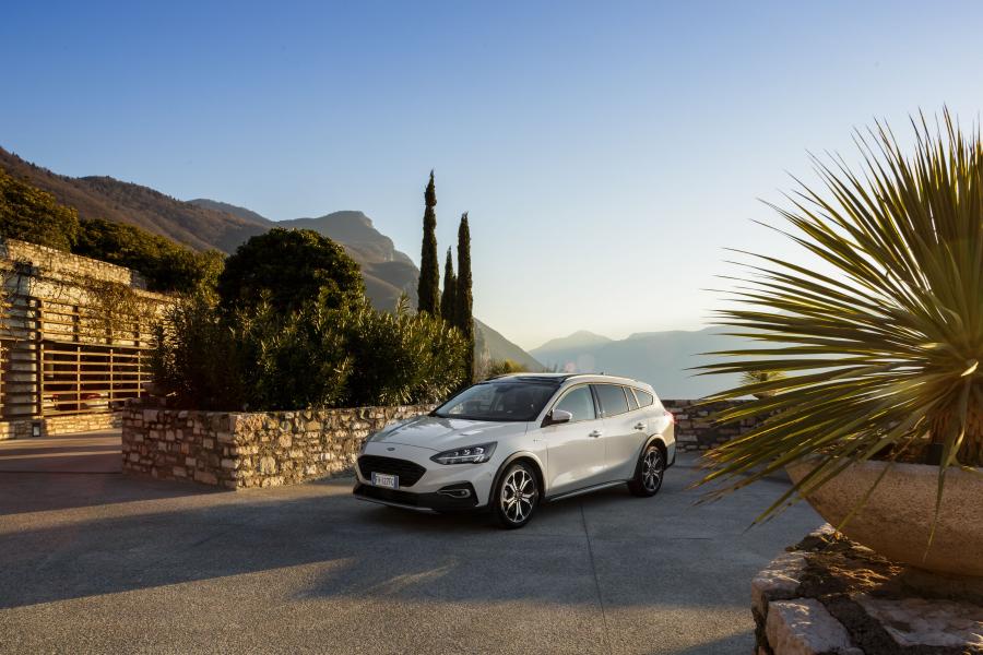 Ford Focus Active Wagon 2018 года  (WW) (фото 33 из 49)